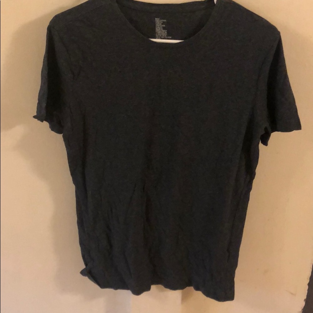 Black t shirt
